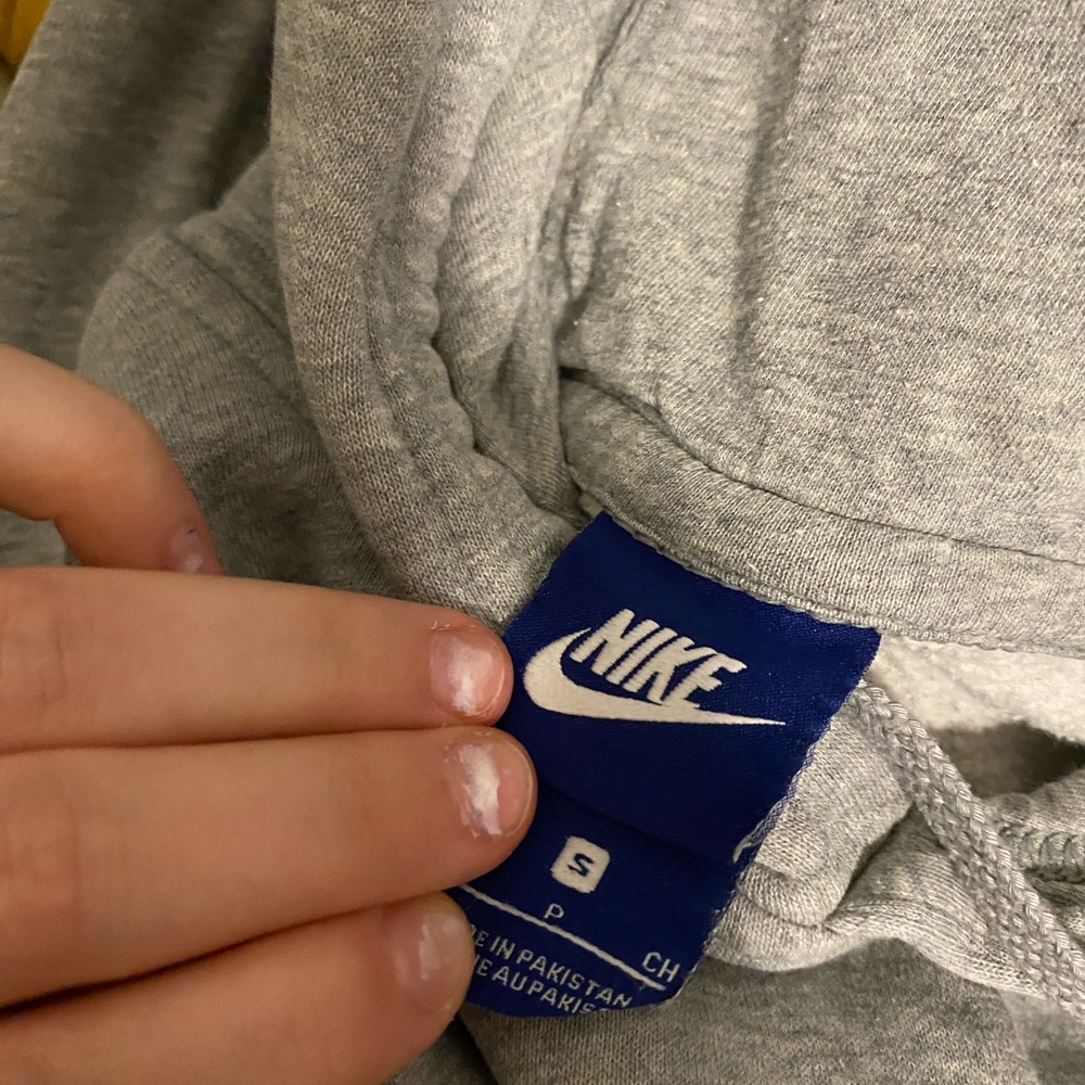 Nike sweatshirt - Picture 4 of 4